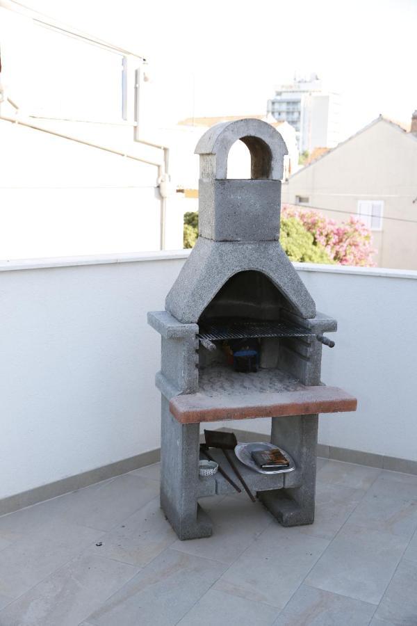 Guest House Lorenta Vodice Zewnętrze zdjęcie