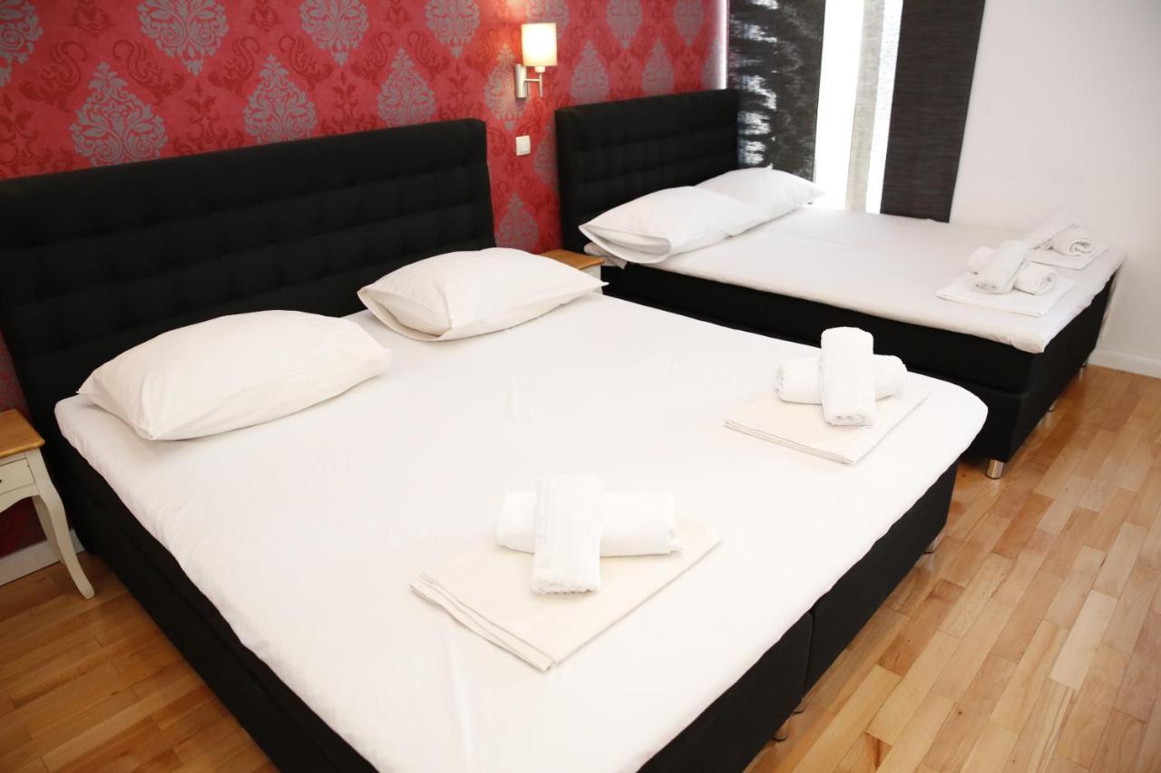 Guest House Lorenta Vodice Zewnętrze zdjęcie