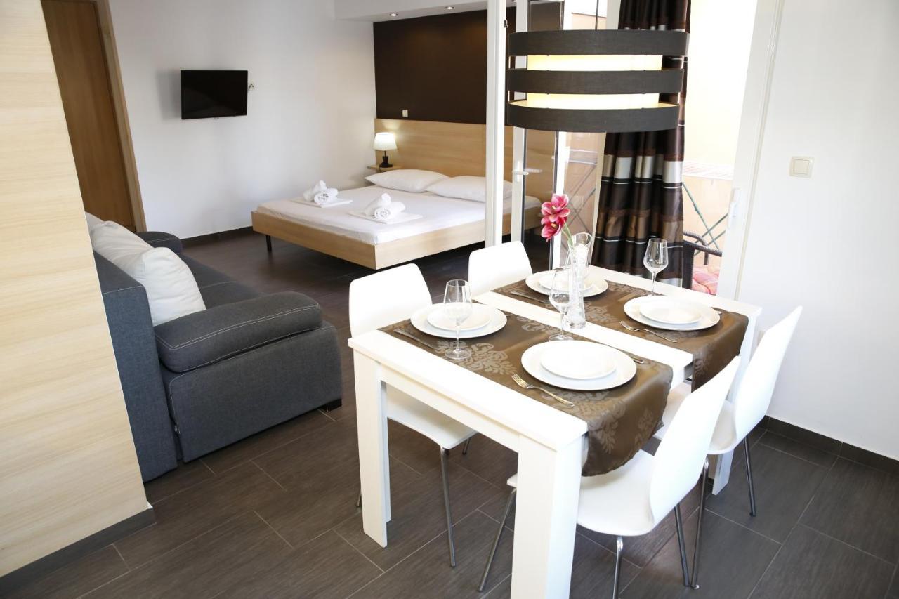 Guest House Lorenta Vodice Zewnętrze zdjęcie