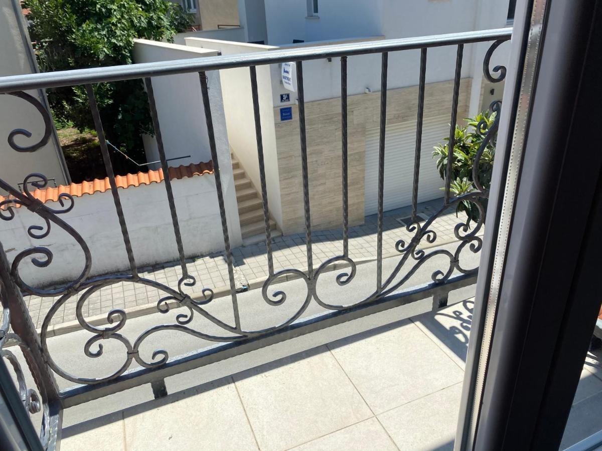 Guest House Lorenta Vodice Zewnętrze zdjęcie