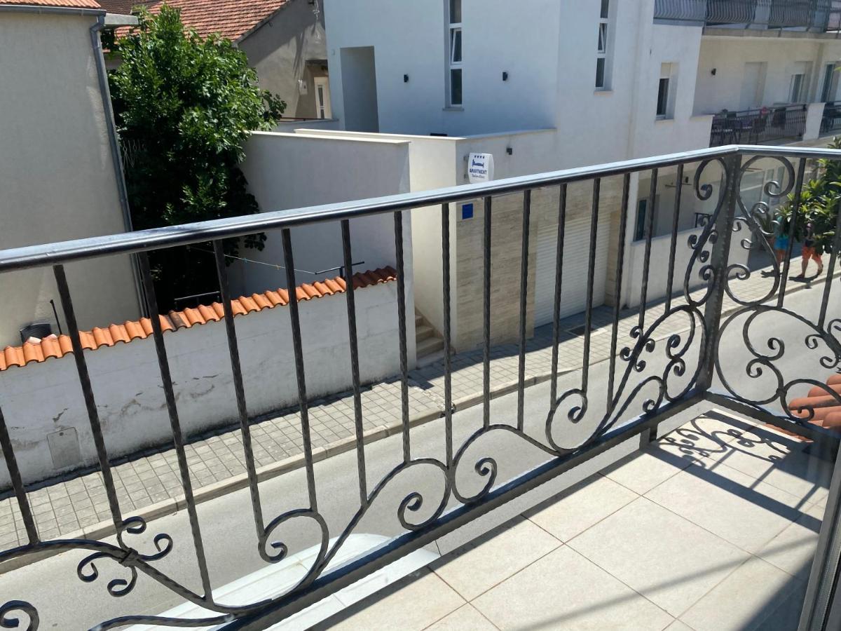 Guest House Lorenta Vodice Zewnętrze zdjęcie
